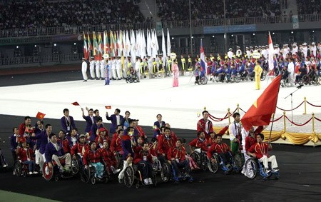 Đoàn Việt Nam tại Lễ bế mạc Para Games 7.
